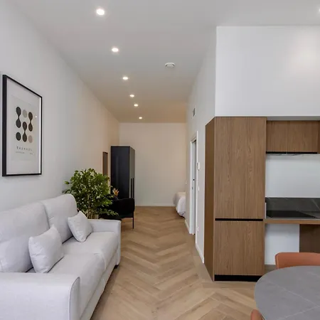 Boutique - One Tower Apartament *