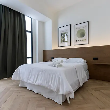 Boutique - One Tower Daire