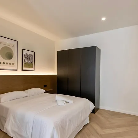 Boutique - One Tower Daire