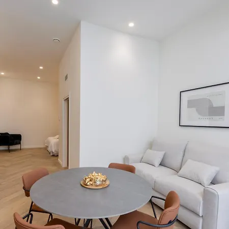 Daire Boutique - One Tower *