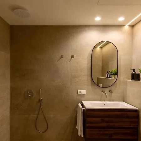 Daire Boutique - One Tower Valensiya